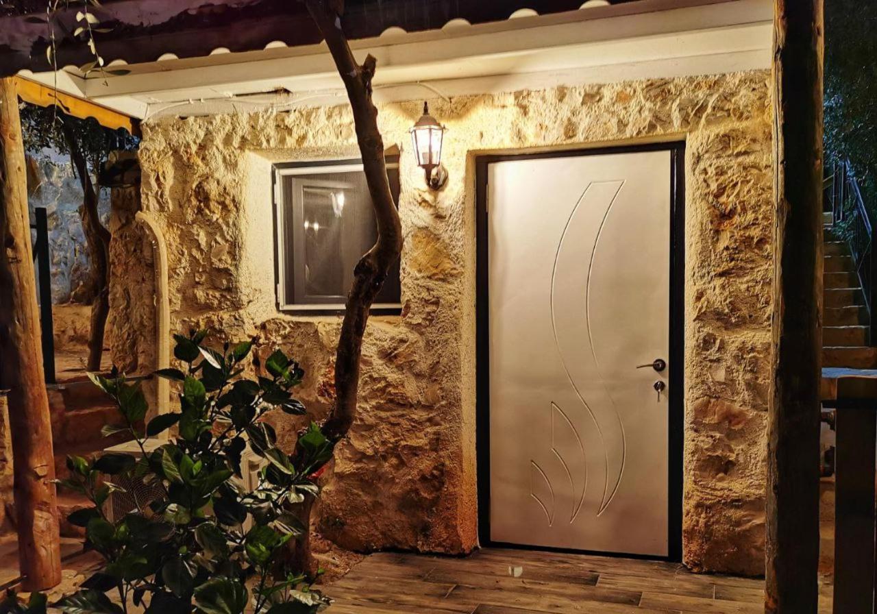 My Stone Inn Kadirleryakasi Exterior foto